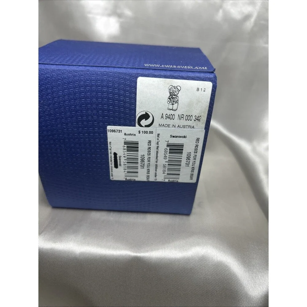 Swarovski Crystal Kris Bear Red Roses for You Figurine 1096731 Retired With Box